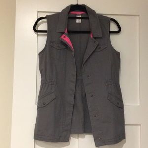 Cat and Jack girls vest